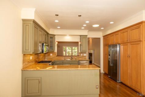 154 White Oak Drive Santa Rosa CA 95409