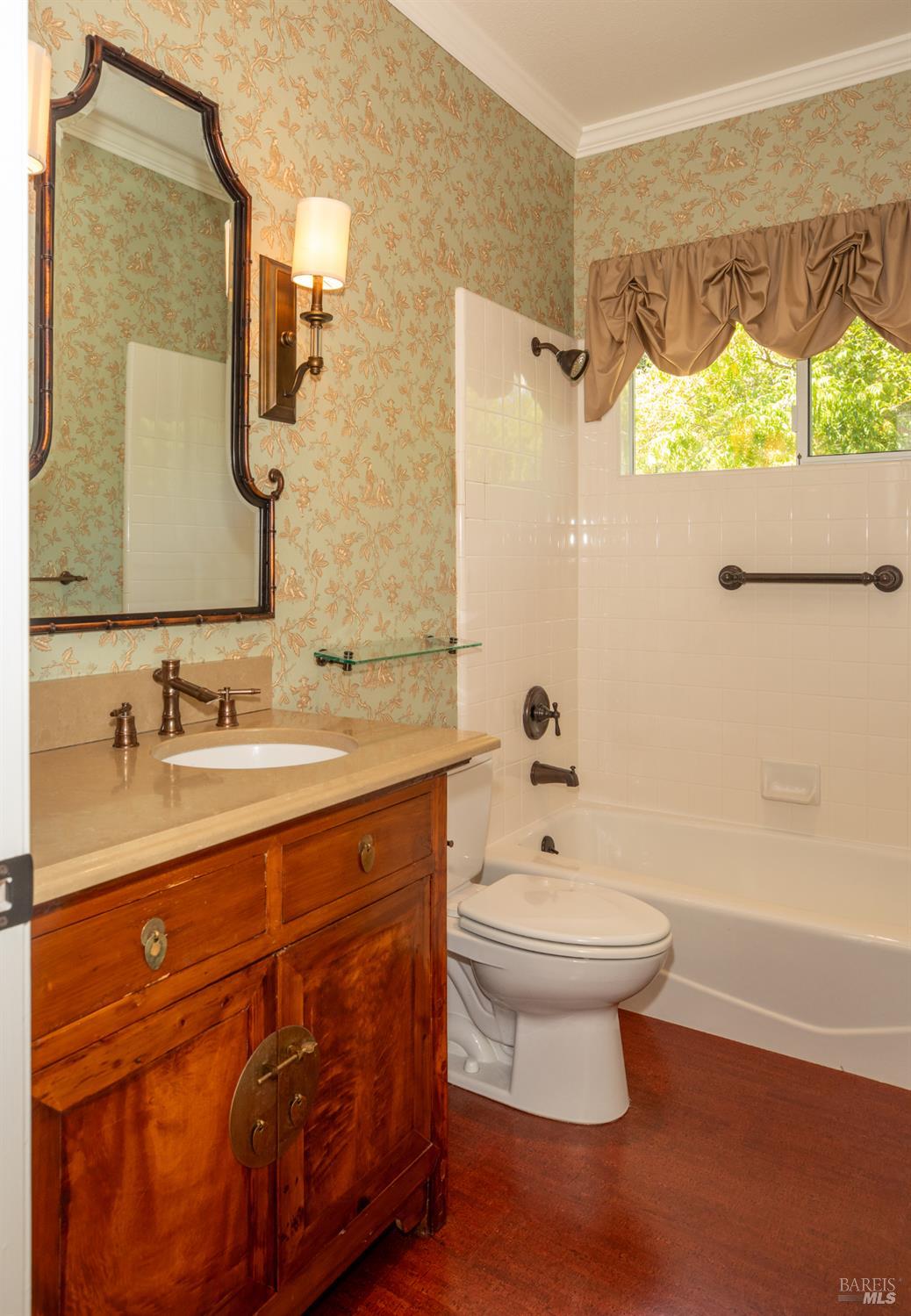 154 White Oak Drive Santa Rosa CA 95409