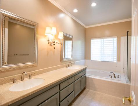 154 White Oak Drive Santa Rosa CA 95409