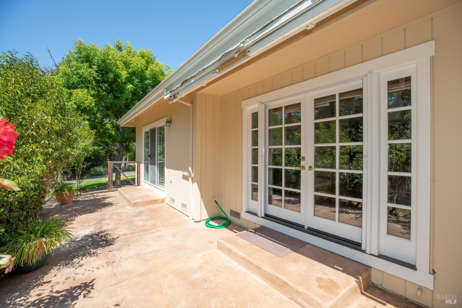 154 White Oak Drive Santa Rosa CA 95409