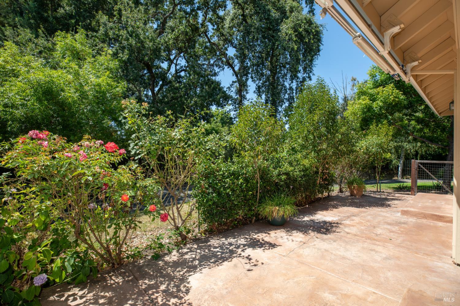 154 White Oak Drive Santa Rosa CA 95409