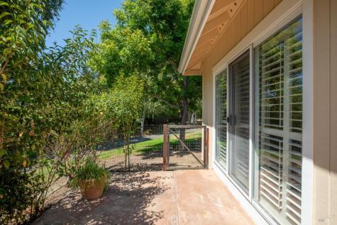 154 White Oak Drive Santa Rosa CA 95409