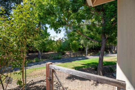 154 White Oak Drive Santa Rosa CA 95409