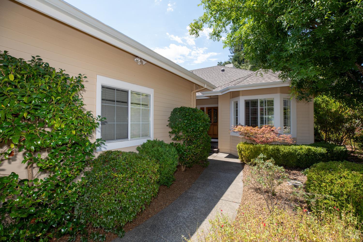 154 White Oak Drive Santa Rosa CA 95409