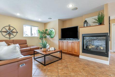 10 San Aleso Court Novato CA 94945