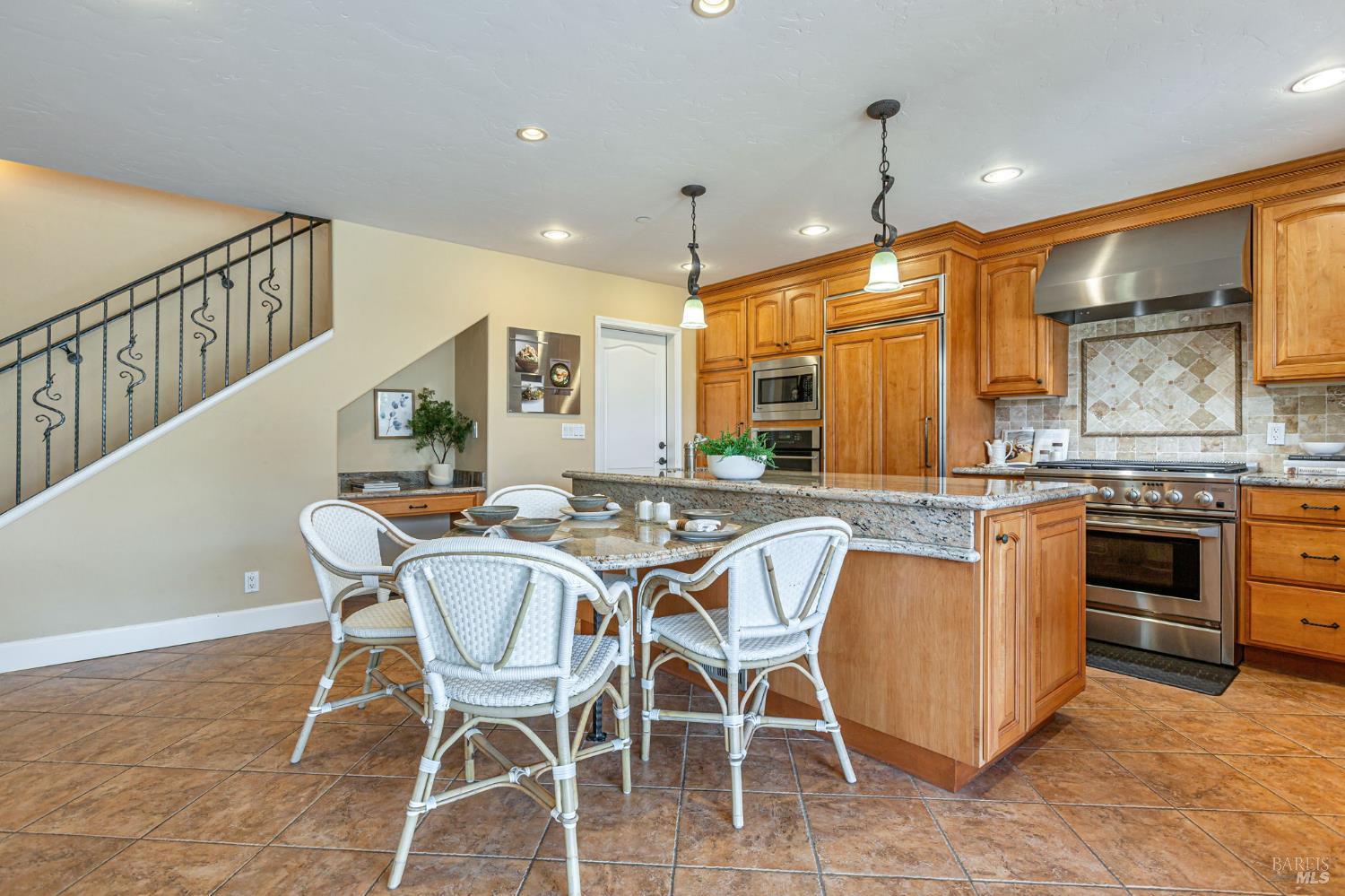 10 San Aleso Court Novato CA 94945