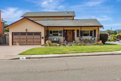 10 San Aleso Court Novato CA 94945