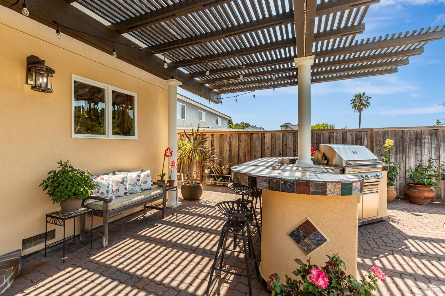 10 San Aleso Court Novato CA 94945