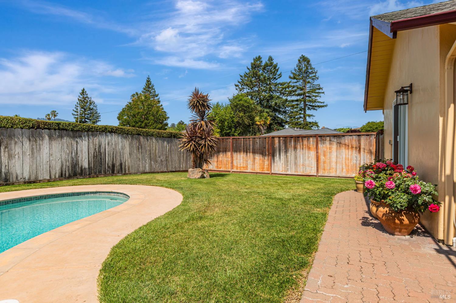 10 San Aleso Court Novato CA 94945