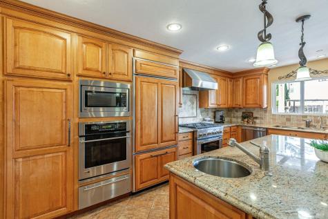 10 San Aleso Court Novato CA 94945