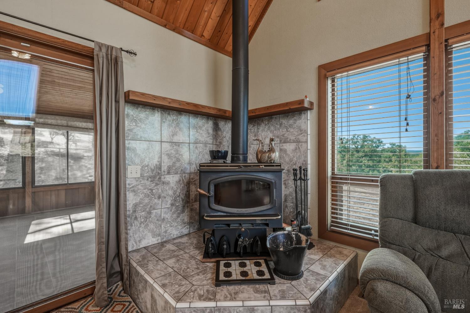 2535 Sherman Street Nice CA 95464