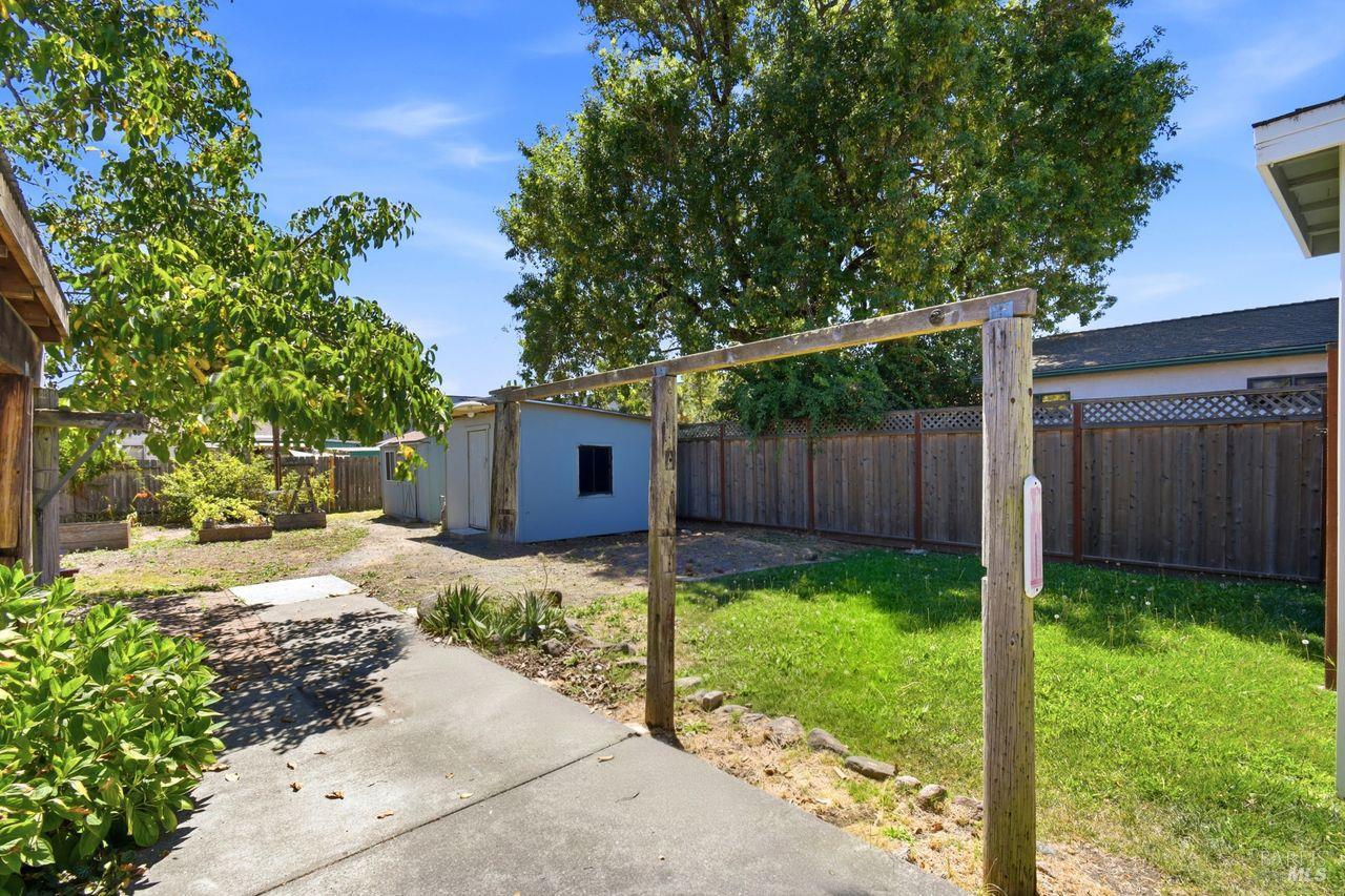 216 Theresa Street Santa Rosa CA 95407