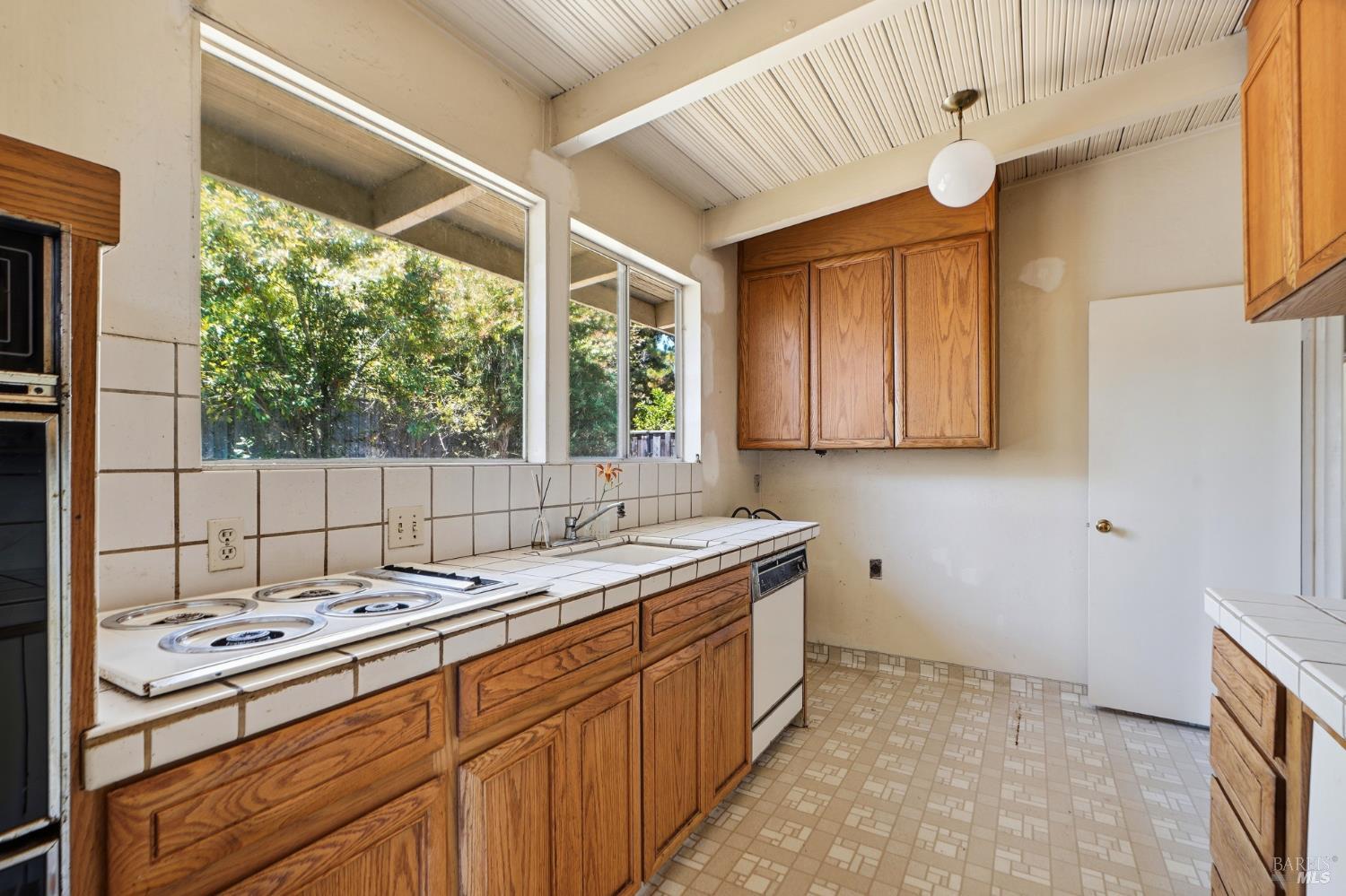 579 Wisteria Way San Rafael CA 94903