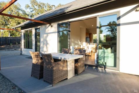 25 Sylvia Drive Glen Ellen CA 95442