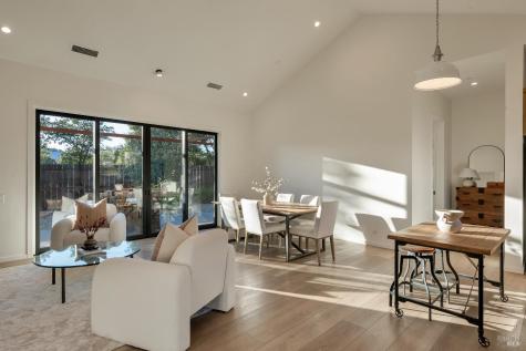 25 Sylvia Drive Glen Ellen CA 95442
