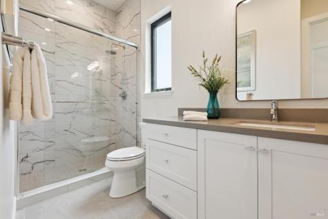 3704 Llyn Glaslyn Place Santa Rosa CA 95403