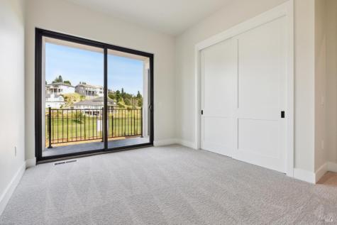 3704 Llyn Glaslyn Place Santa Rosa CA 95403