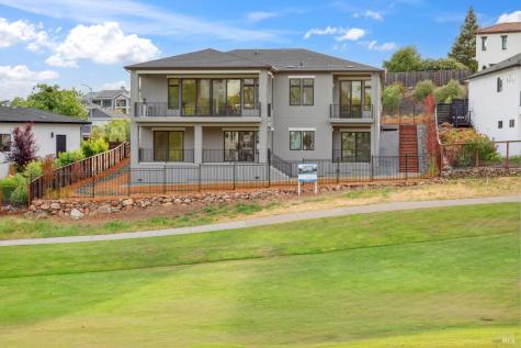 3704 Llyn Glaslyn Place Santa Rosa CA 95403