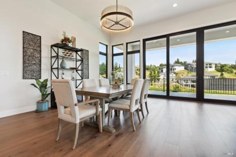 3704 Llyn Glaslyn Place Santa Rosa CA 95403