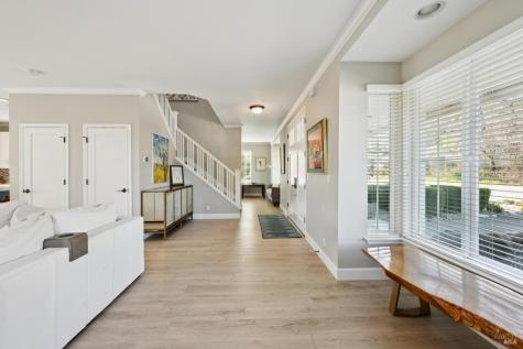 313 Sunrise Drive Cloverdale CA 95425