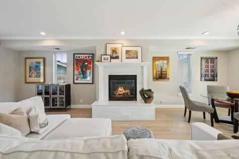 313 Sunrise Drive Cloverdale CA 95425