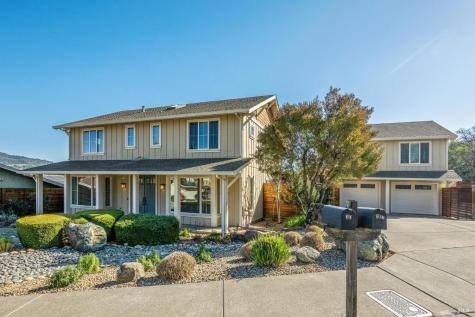 313 Sunrise Drive Cloverdale CA 95425