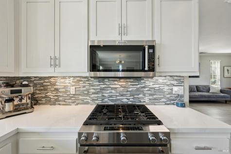 313 Sunrise Drive Cloverdale CA 95425