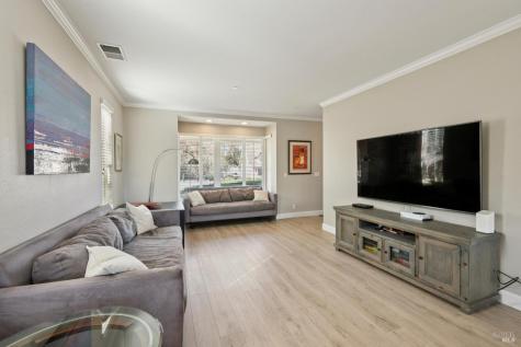 313 Sunrise Drive Cloverdale CA 95425