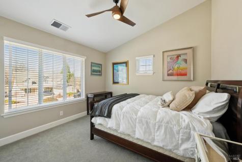 313 Sunrise Drive Cloverdale CA 95425