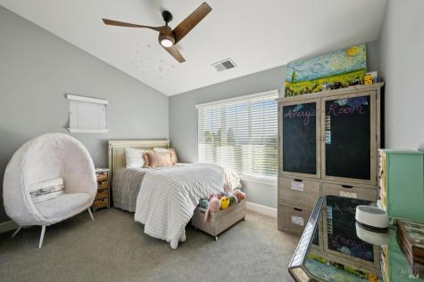 313 Sunrise Drive Cloverdale CA 95425