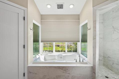 313 Sunrise Drive Cloverdale CA 95425