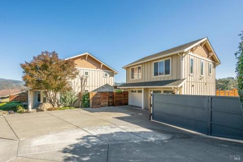 313 Sunrise Drive Cloverdale CA 95425