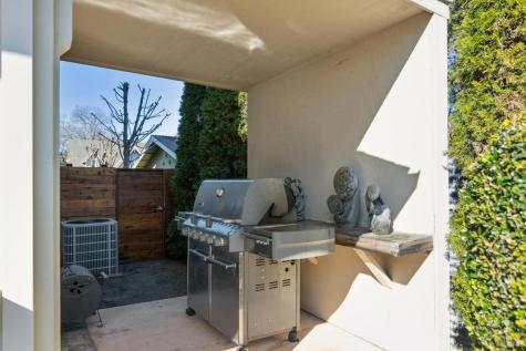 313 Sunrise Drive Cloverdale CA 95425