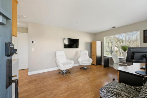 313 Sunrise Drive Cloverdale CA 95425