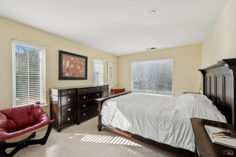 313 Sunrise Drive Cloverdale CA 95425