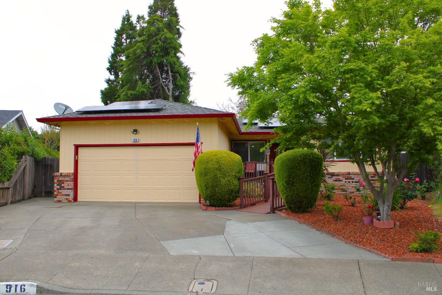 916 Renee Court Santa Rosa CA 95401