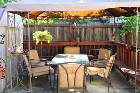 916 Renee Court Santa Rosa CA 95401