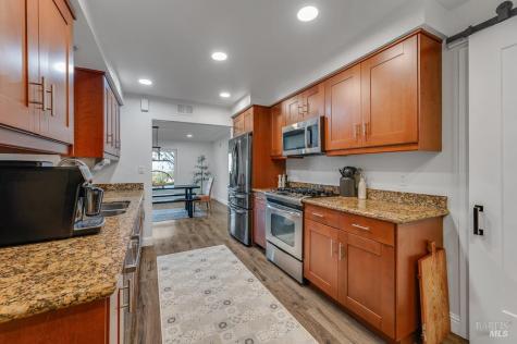 12 Haven Drive Petaluma CA 94952