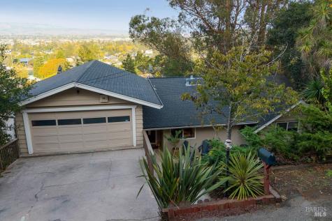 12 Haven Drive Petaluma CA 94952