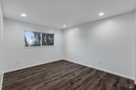 12 Haven Drive Petaluma CA 94952