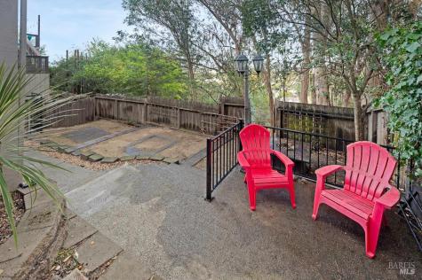 12 Haven Drive Petaluma CA 94952