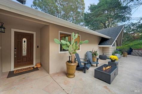 12 Haven Drive Petaluma CA 94952