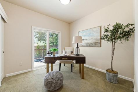 10041 Starr Road Windsor CA 95492