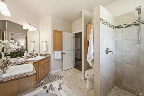 10041 Starr Road Windsor CA 95492