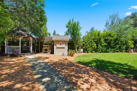 10041 Starr Road Windsor CA 95492