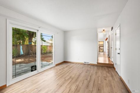 537 Emerald Park Court Santa Rosa CA 95409