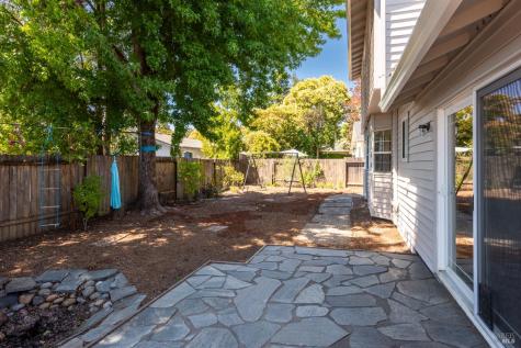 537 Emerald Park Court Santa Rosa CA 95409