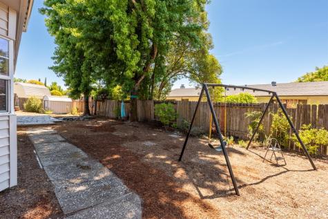 537 Emerald Park Court Santa Rosa CA 95409
