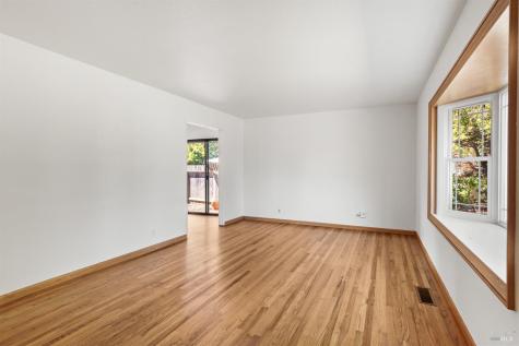 537 Emerald Park Court Santa Rosa CA 95409
