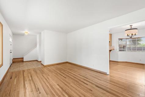 537 Emerald Park Court Santa Rosa CA 95409